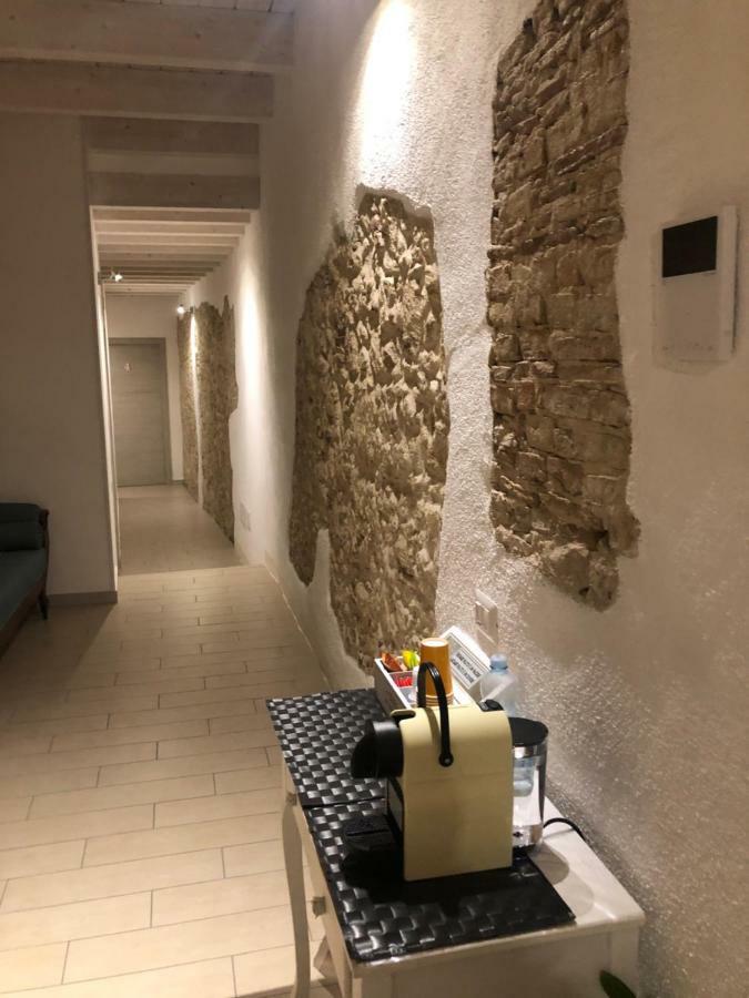 Al Corso Bed & Breakfast Cagliari Exterior foto