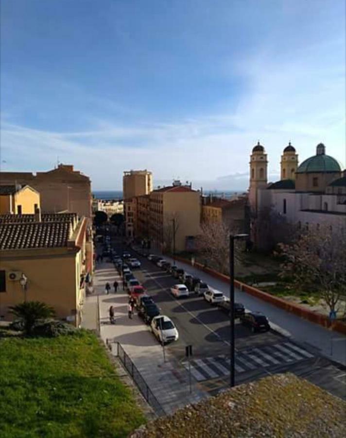 Al Corso Bed & Breakfast Cagliari Exterior foto